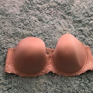 Plus size strapless bra